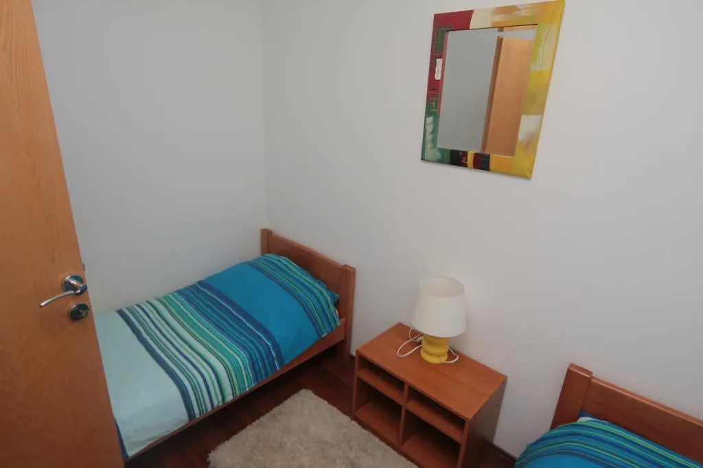Apartments Miroslav Povljana 0*,